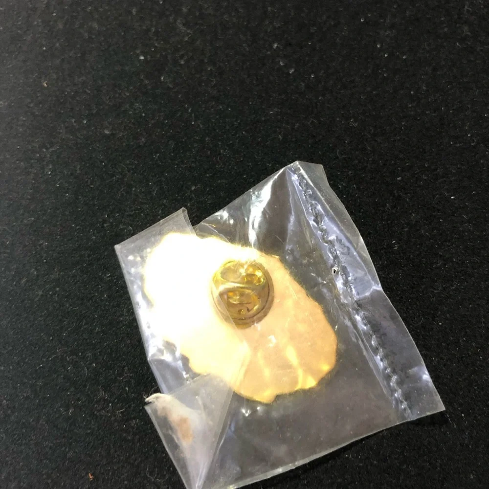 Harley-Davidson Hawaii dealership enamel lapel biker pin - Picture 3 of 4